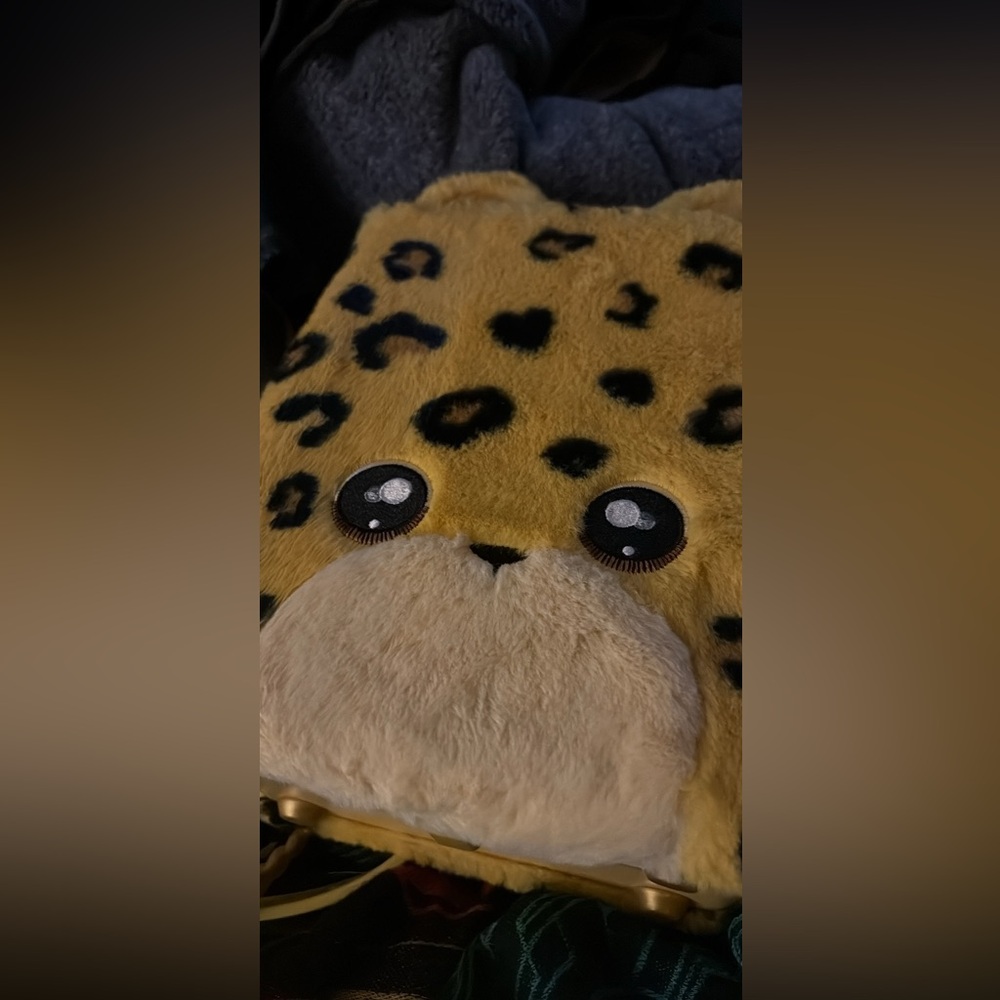 Jennel Jaguar nanana surprise doll